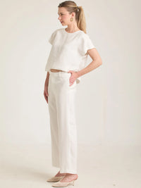 Pantalón Bonne Blanco para mujer con corte relajado .